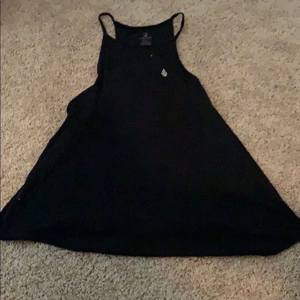 High neck tank